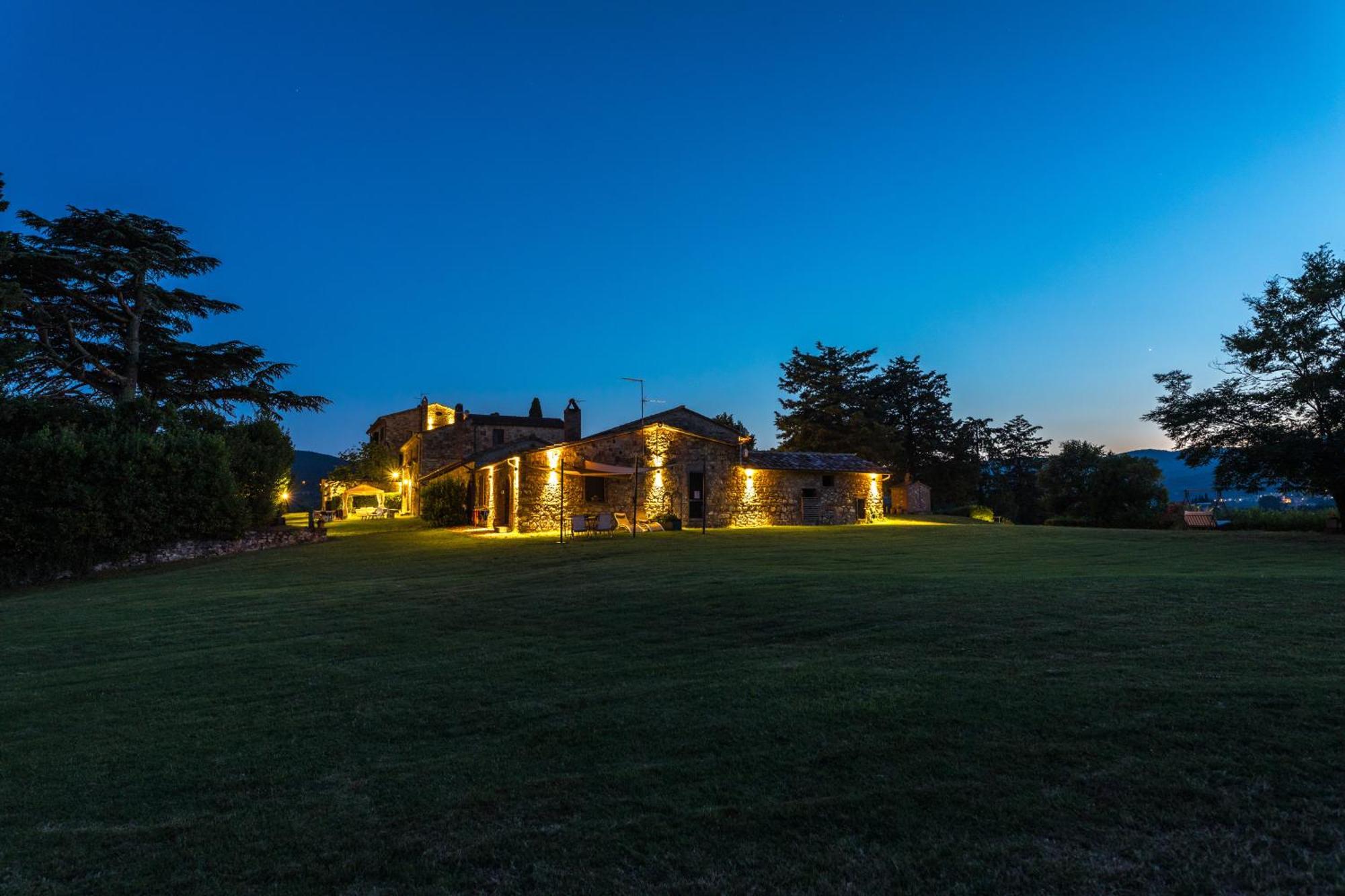 Agriturismo Spazzavento Palazzone Bagian luar foto
