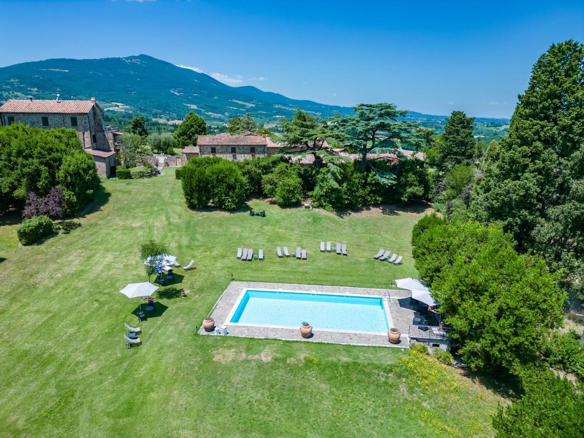 Agriturismo Spazzavento Palazzone Bagian luar foto