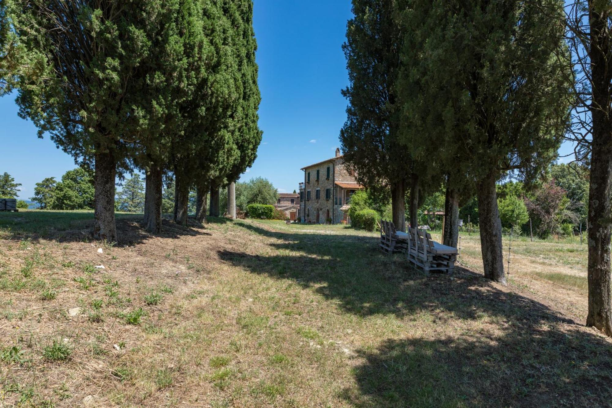 Agriturismo Spazzavento Palazzone Bagian luar foto