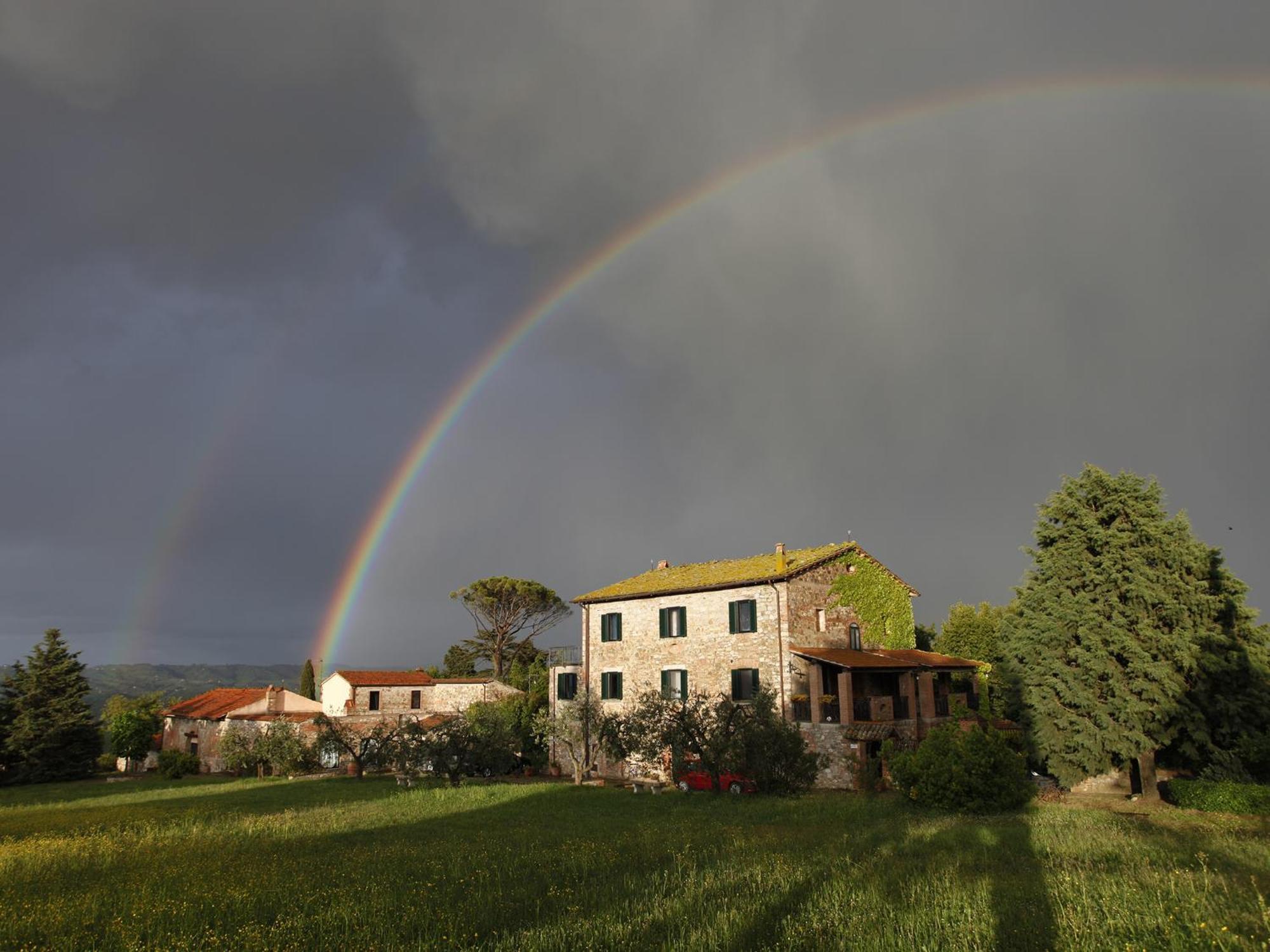 Agriturismo Spazzavento Palazzone Bagian luar foto