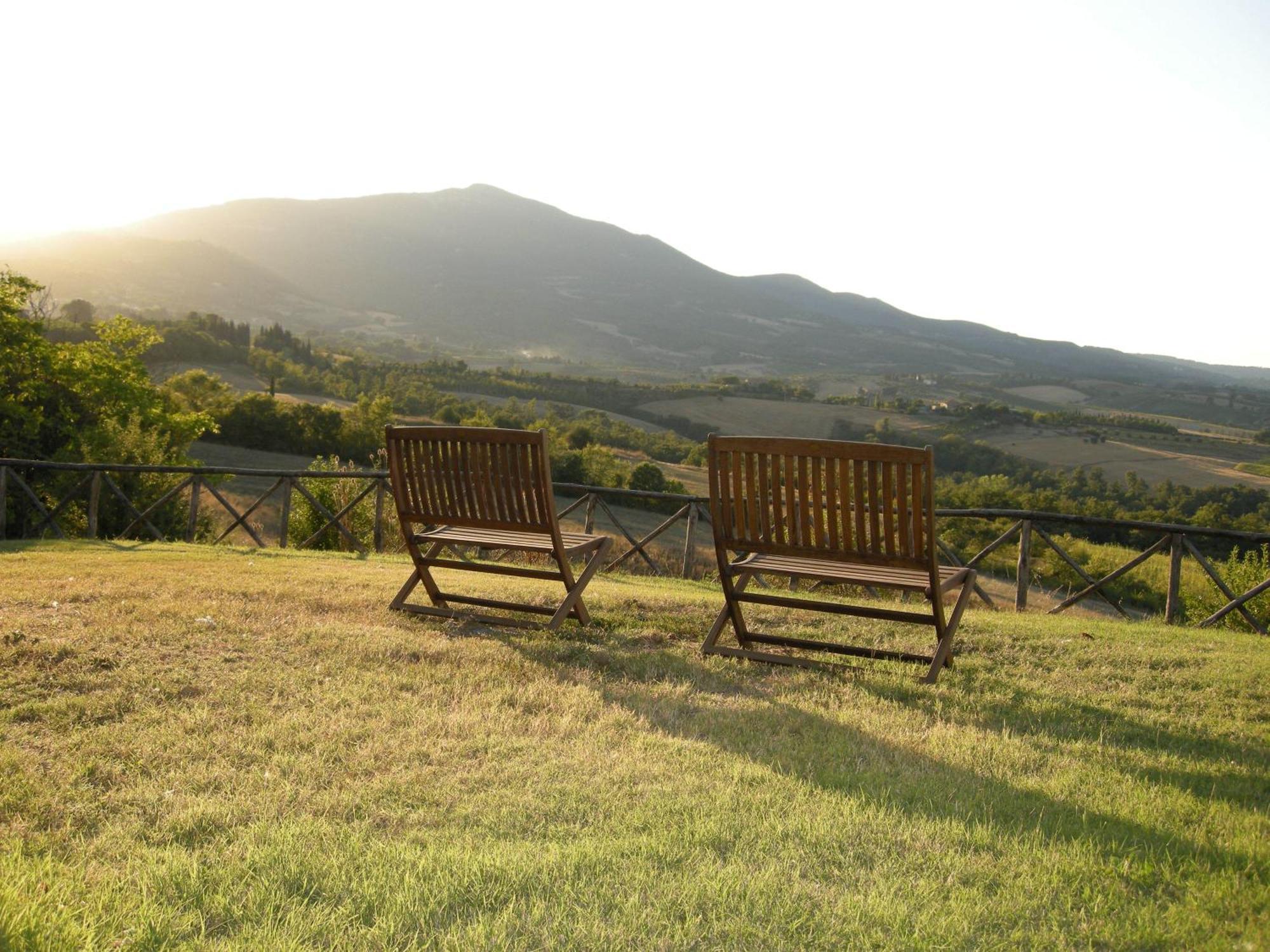 Agriturismo Spazzavento Palazzone Bagian luar foto