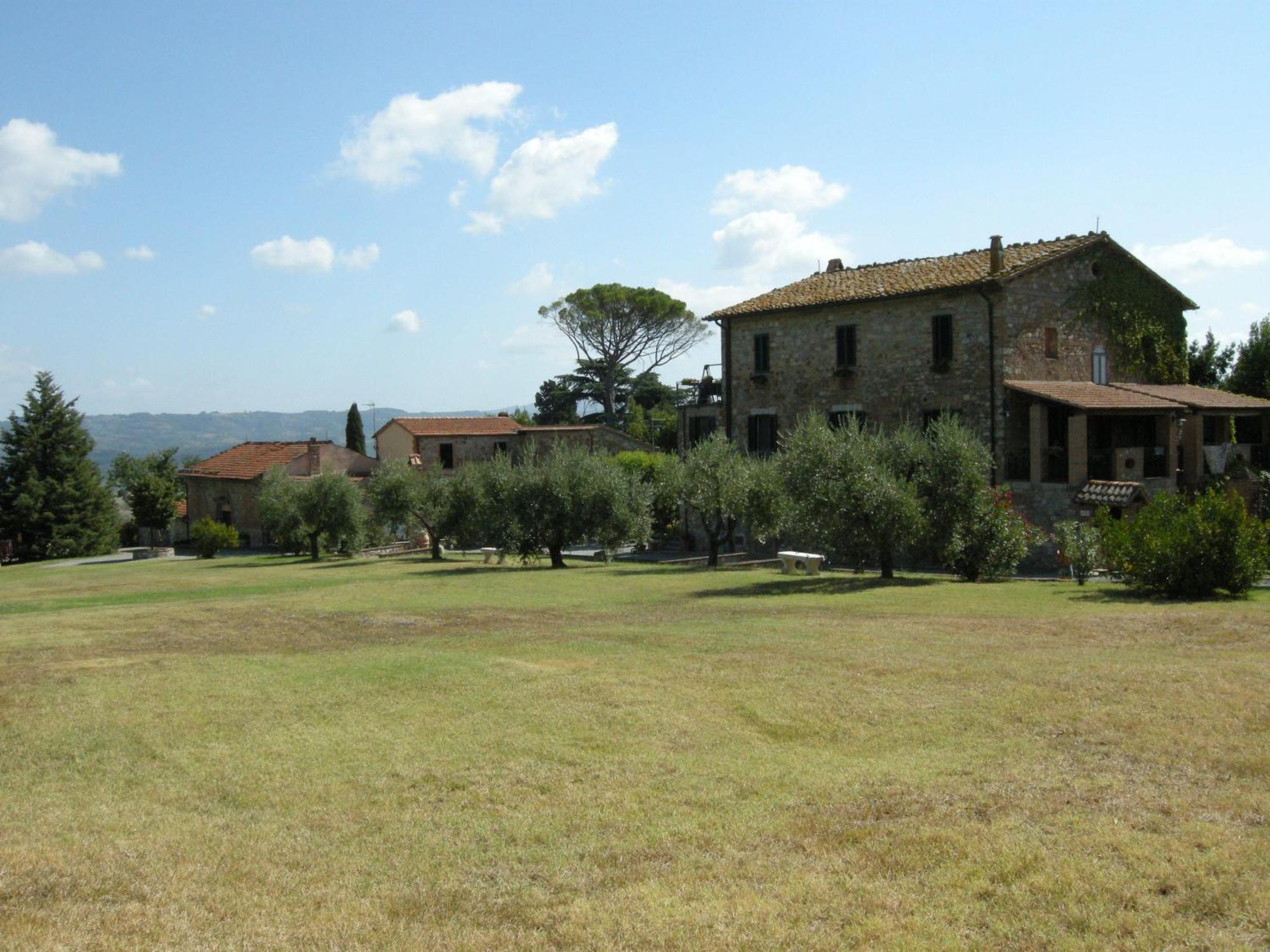 Agriturismo Spazzavento Palazzone Bagian luar foto